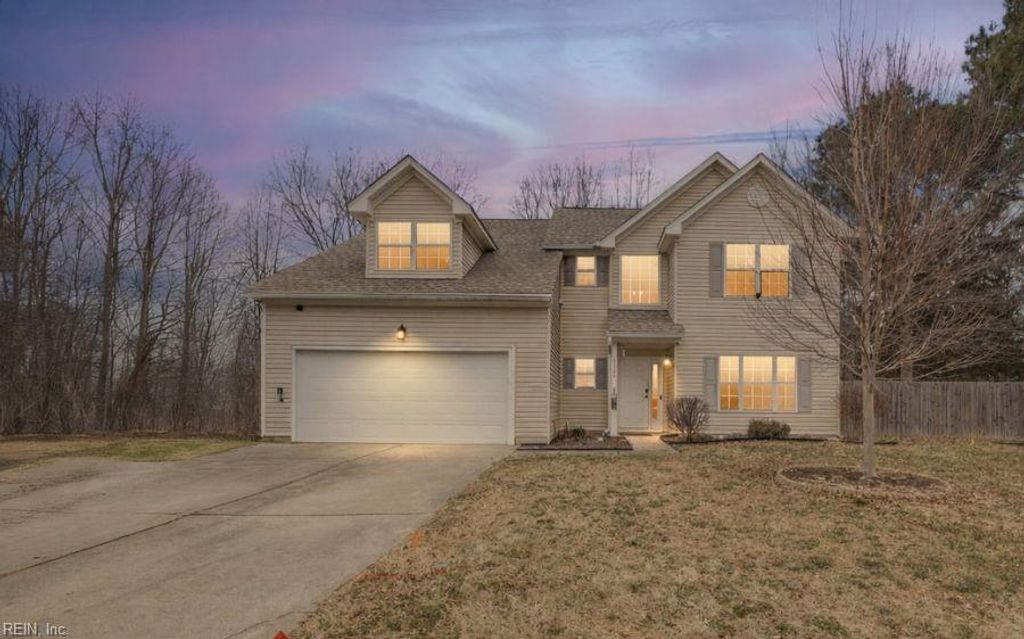 Photo of 1323 Pheasant Circle, Suffolk, VA 23434 (MLS # 10619057)