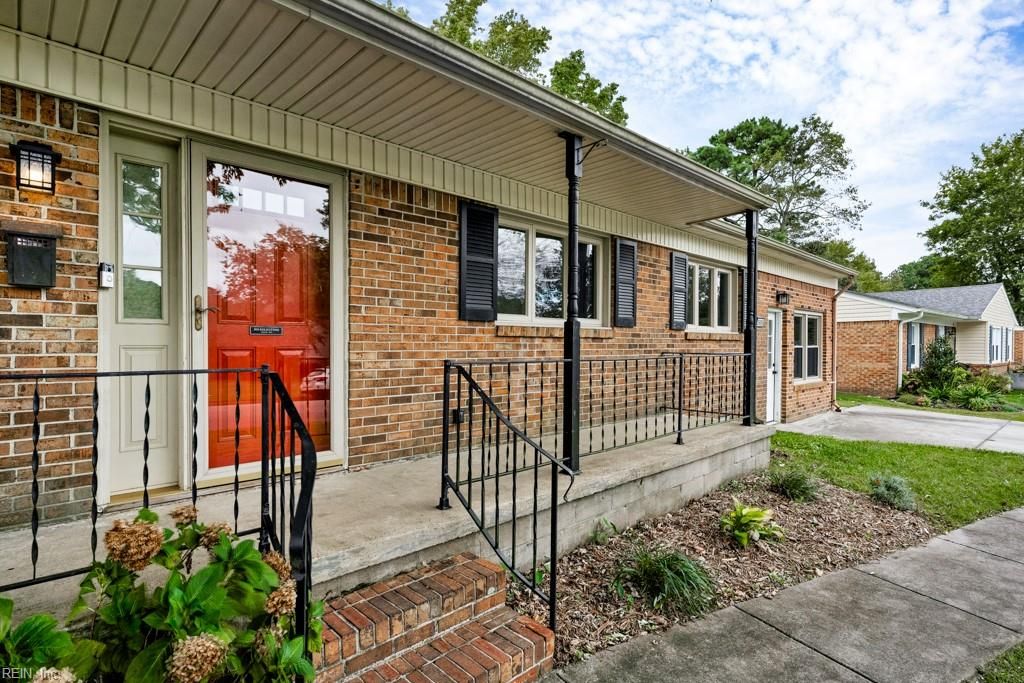 Photo of 3909 W Colonial Parkway, Virginia Beach, VA 23452 (MLS # 10604812)