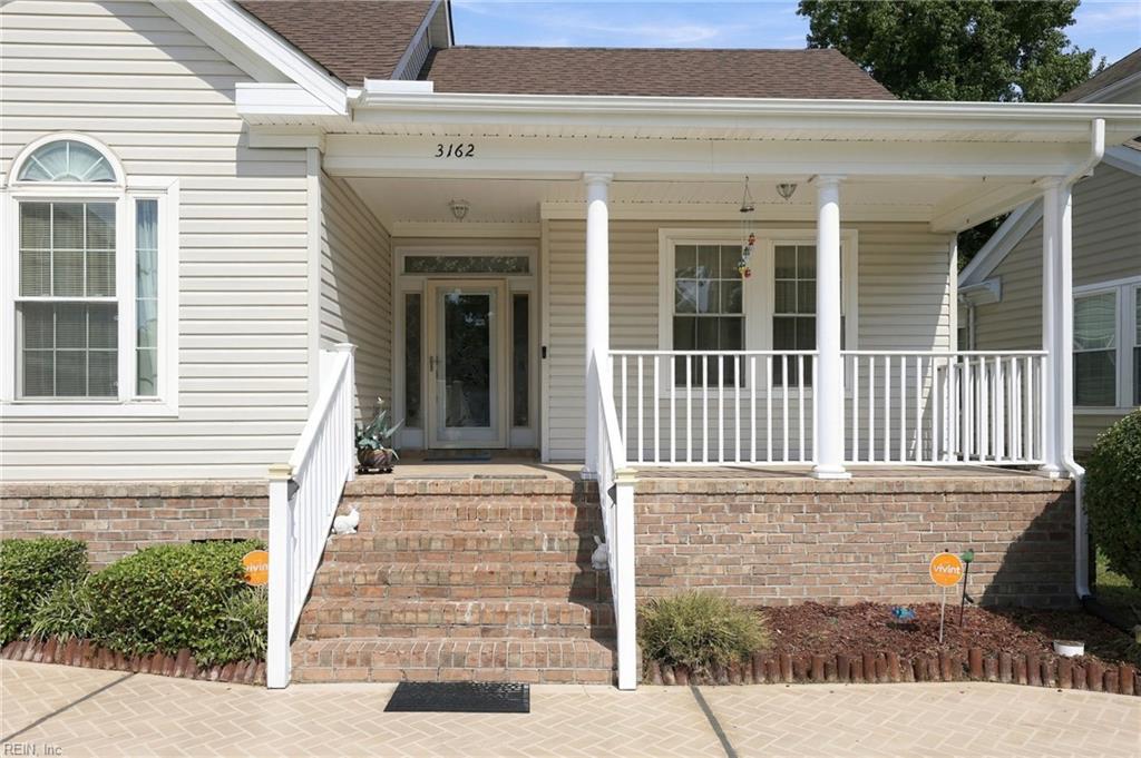 Photo of 3162 S Stonebridge Drive, Norfolk, VA 23504 (MLS # 10654031)