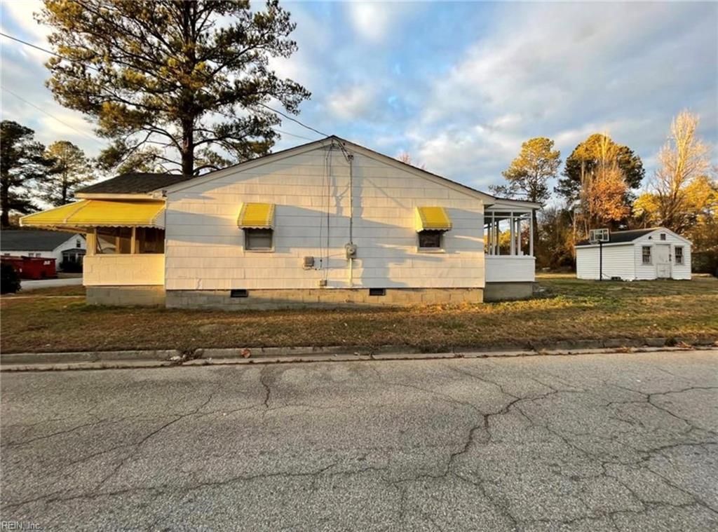 Photo of 415 Hogart Street, Franklin, VA 23851 (MLS # 10637527)