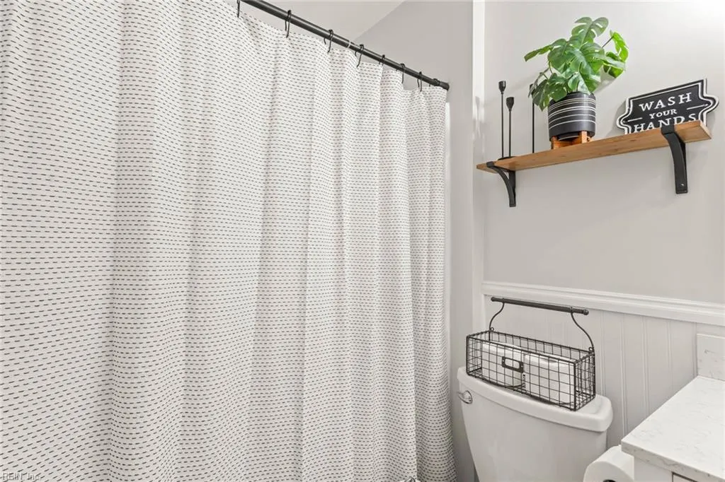 Virginia Beach, Virginia 23454, United States, 3 Bedrooms Bedrooms, ,2 BathroomsBathrooms,Residential,Pending,187242