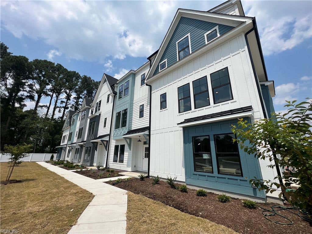 Photo of 908 Jennings Ln Ln, Chesapeake, VA 23322 (MLS # 10648688)