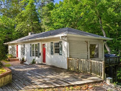 712 Powell ST Williamsburg VA 23185