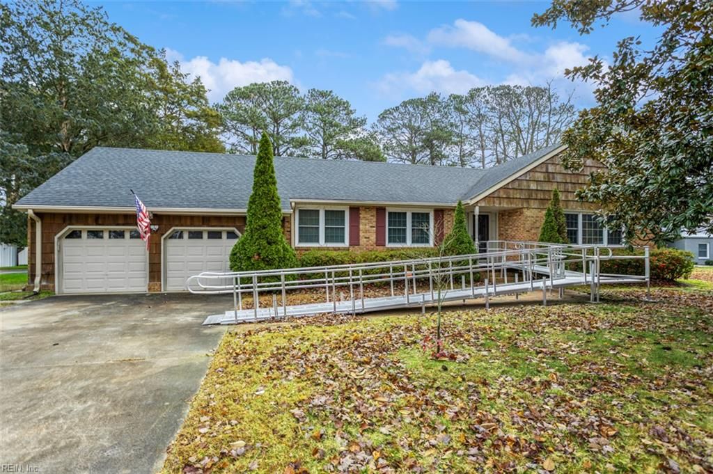 Photo of 3145 Riveredge Drive, Portsmouth, VA 23703 (MLS # 10612750)