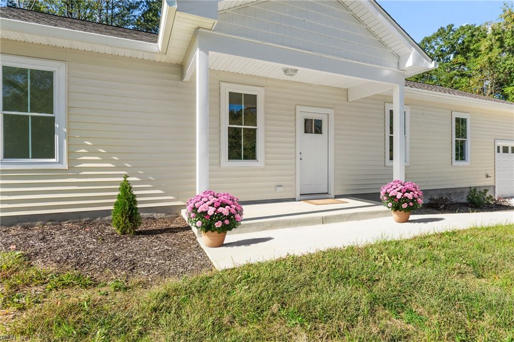 Photo of 8986 Marlfield Drive, Gloucester, VA 23061 (MLS # 10659067)