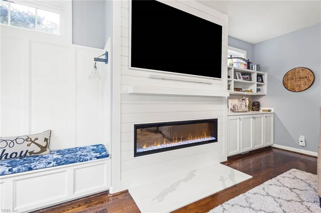 Virginia Beach, Virginia 23451, United States, 5 Bedrooms Bedrooms, ,4 BathroomsBathrooms,Residential,Active,177951