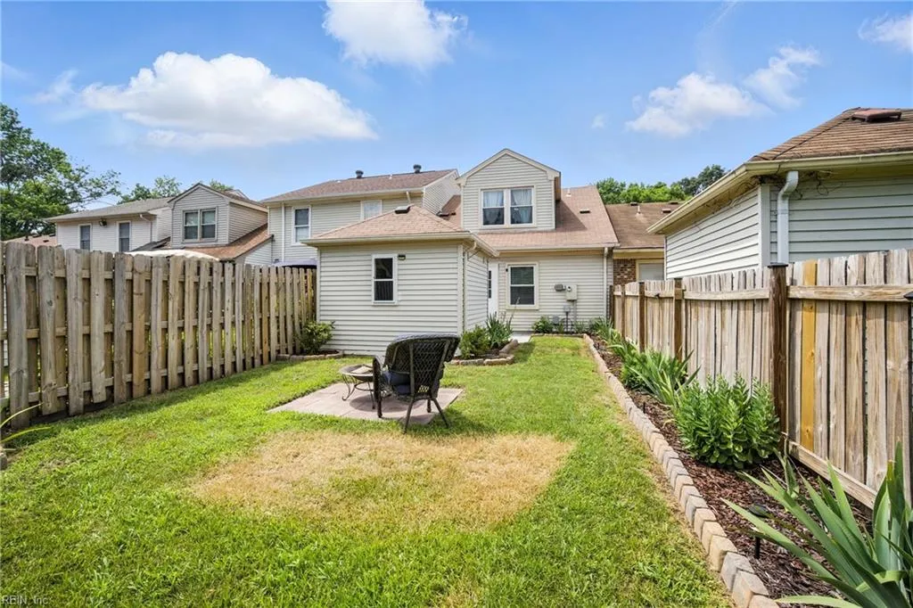 Chesapeake, Virginia 23321, United States, 2 Bedrooms Bedrooms, ,2 BathroomsBathrooms,Residential,Active,161310