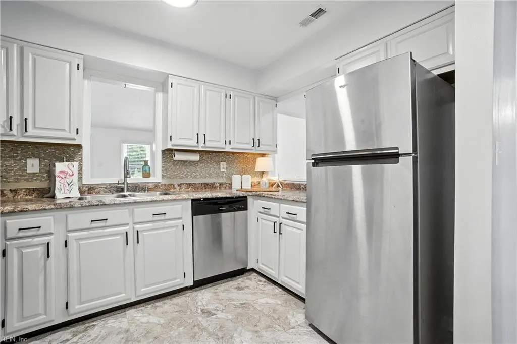 Chesapeake, Virginia 23321, United States, 2 Bedrooms Bedrooms, ,2 BathroomsBathrooms,Residential,Active,161310