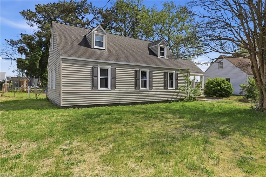 Photo of 93 Oregon Avenue, Portsmouth, VA 23701 (MLS # 10628315)