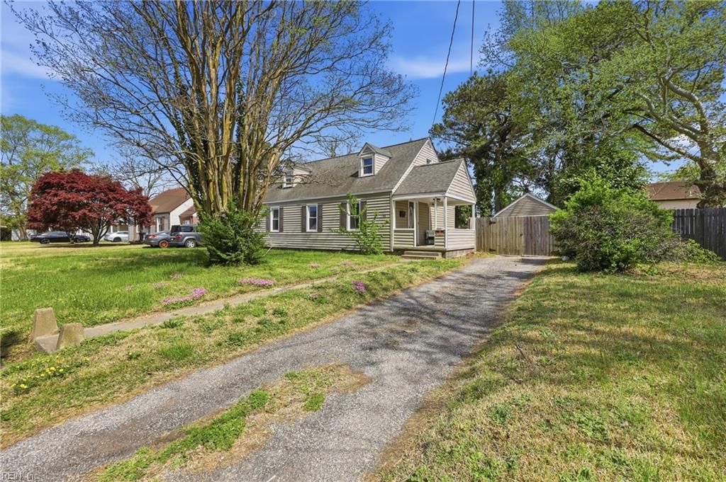 Photo of 93 Oregon Avenue, Portsmouth, VA 23701 (MLS # 10628315)