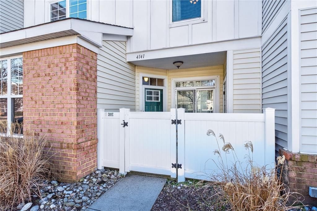 Photo of 4141 Mariners Point Road, Norfolk, VA 23518 (MLS # 10617926)