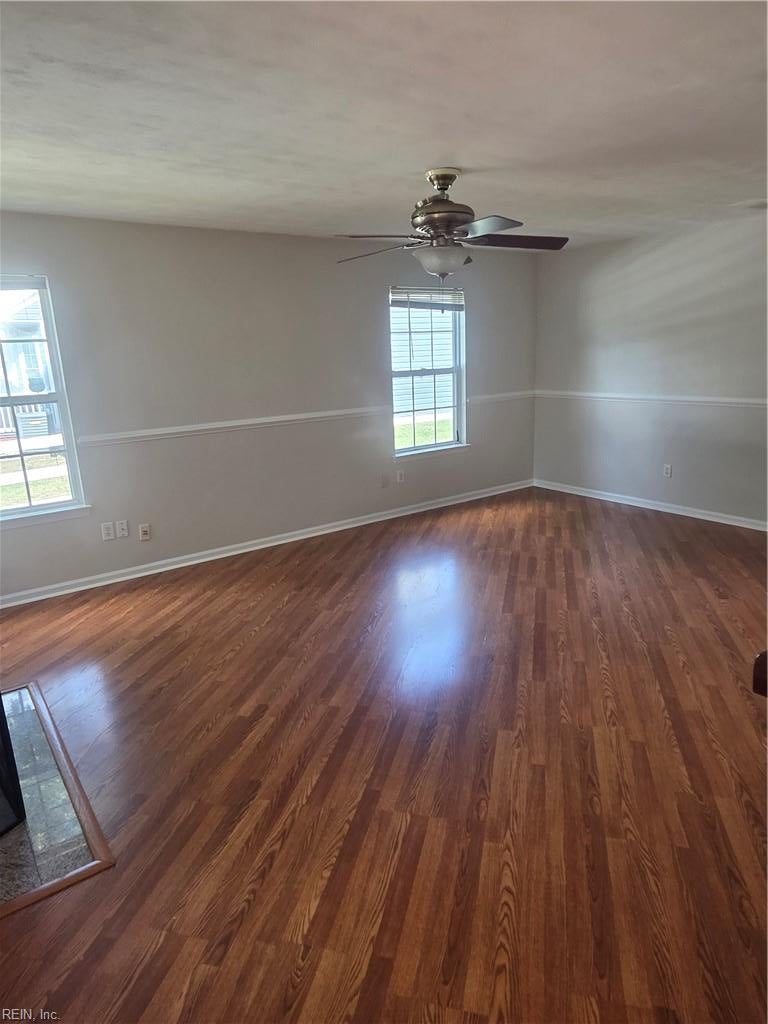 Photo of 112 Lancelot Drive, Suffolk, VA 23434 (MLS # 10654358)