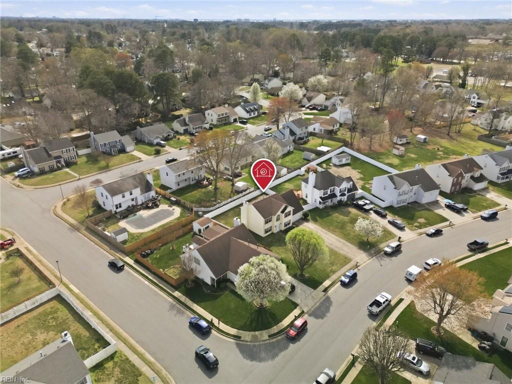 Photo of 827 Sheffield Street, Hampton, VA 23666 (MLS # 10624928)