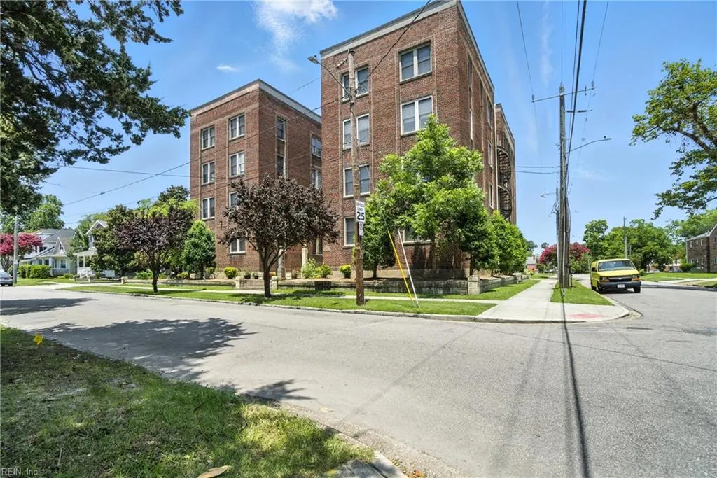 Norfolk, Virginia 23504, United States, 2 Bedrooms Bedrooms, ,1 BathroomBathrooms,Residential,Active,168911