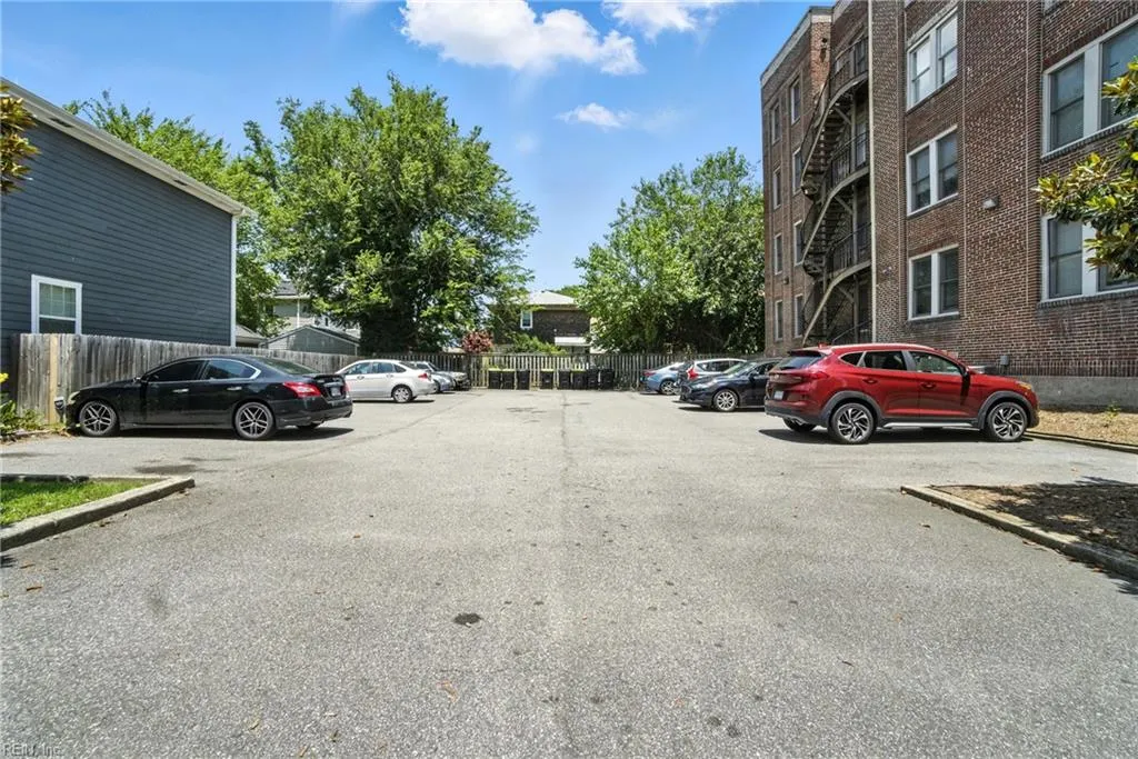 Norfolk, Virginia 23504, United States, 2 Bedrooms Bedrooms, ,1 BathroomBathrooms,Residential,Active,168911