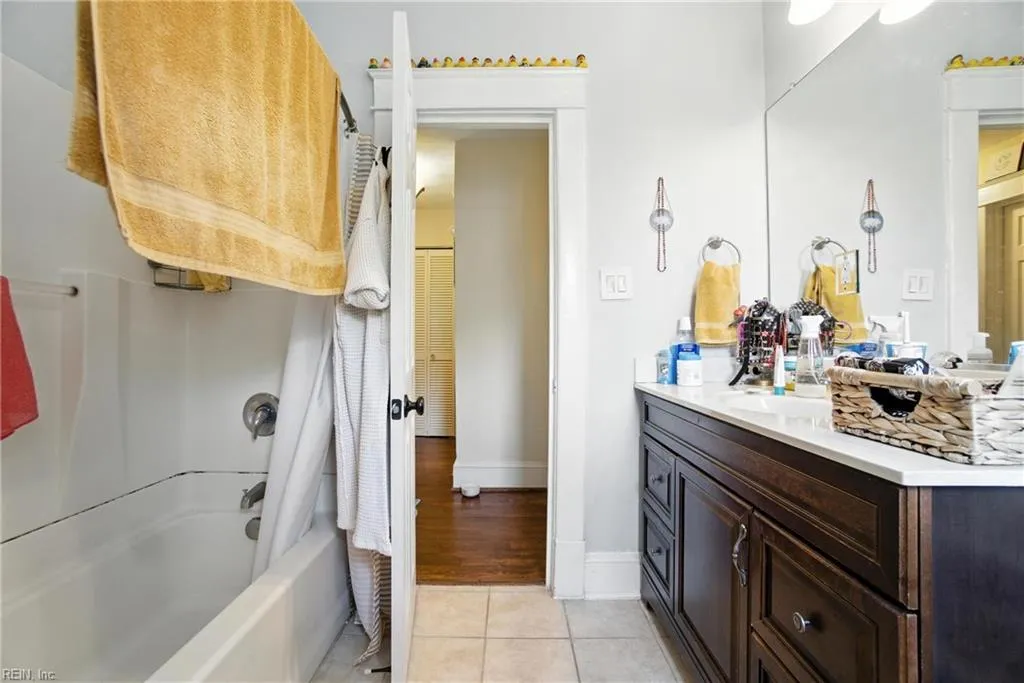 Norfolk, Virginia 23504, United States, 2 Bedrooms Bedrooms, ,1 BathroomBathrooms,Residential,Active,168911