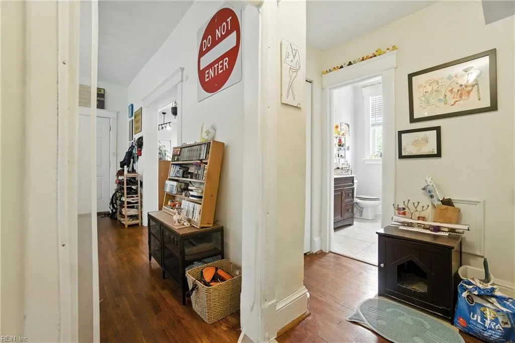 Norfolk, Virginia 23504, United States, 2 Bedrooms Bedrooms, ,1 BathroomBathrooms,Residential,Active,168911