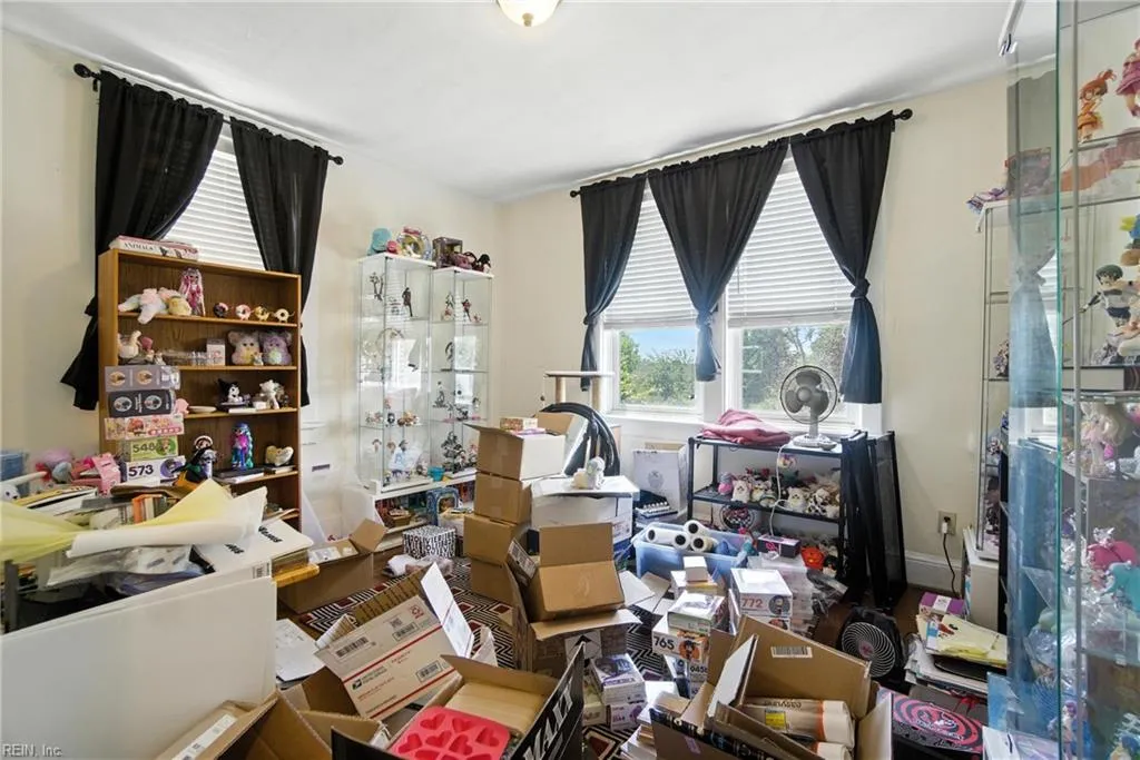 Norfolk, Virginia 23504, United States, 2 Bedrooms Bedrooms, ,1 BathroomBathrooms,Residential,Active,168911