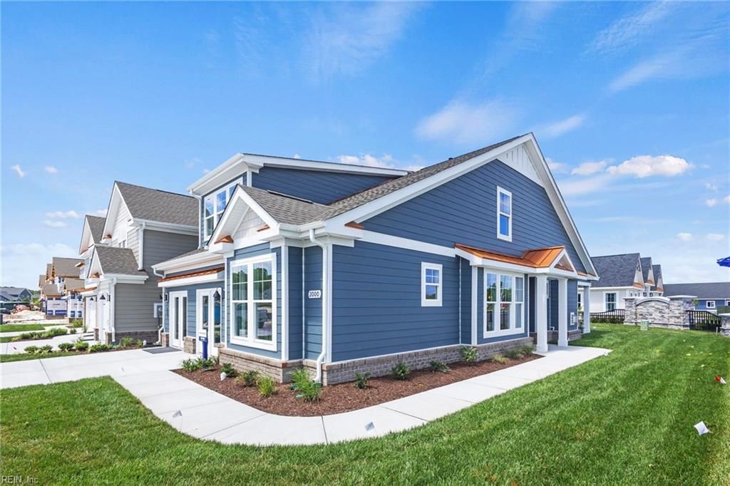 Photo of 2009 Munro Lane, Chesapeake, VA 23322 (MLS # 10633478)