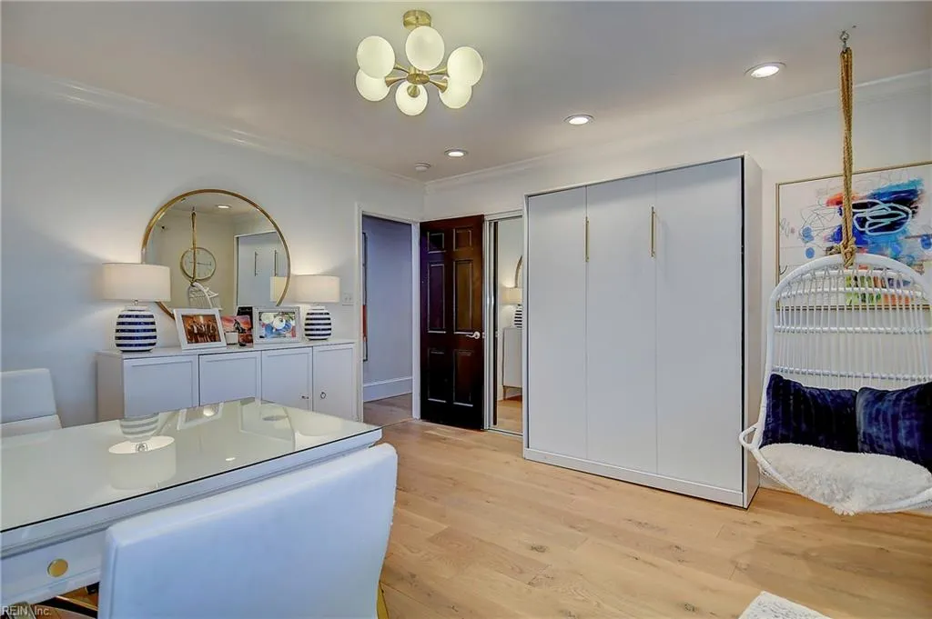 Virginia Beach, Virginia 23451, United States, 5 Bedrooms Bedrooms, ,3 BathroomsBathrooms,Residential,Pending,81289