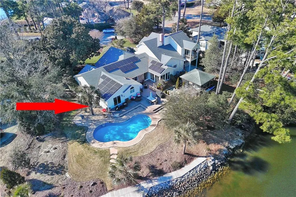 Virginia Beach, Virginia 23451, United States, 5 Bedrooms Bedrooms, ,3 BathroomsBathrooms,Residential,Pending,81289