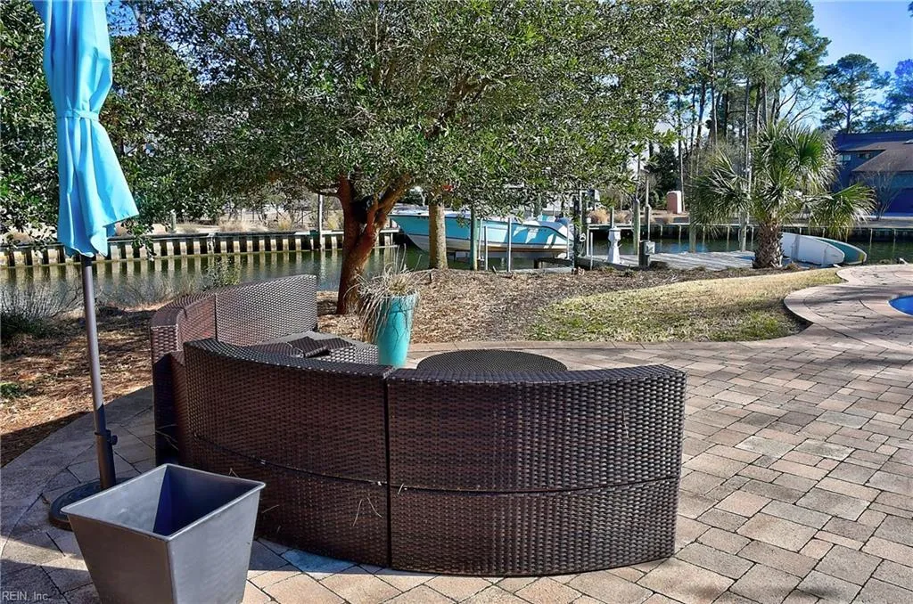 Virginia Beach, Virginia 23451, United States, 5 Bedrooms Bedrooms, ,3 BathroomsBathrooms,Residential,Pending,81289