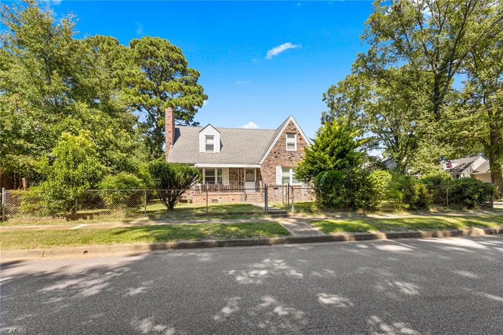 Norfolk, Virginia 23503, United States, 4 Bedrooms Bedrooms, ,2 BathroomsBathrooms,Residential,Pending,206433