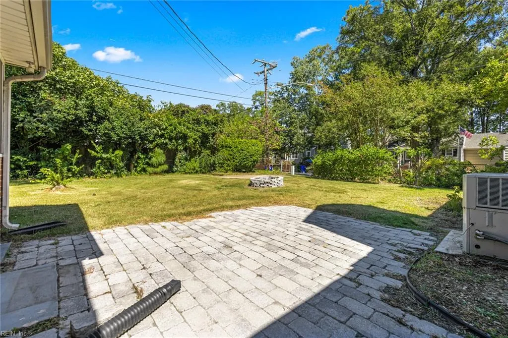 Norfolk, Virginia 23503, United States, 4 Bedrooms Bedrooms, ,2 BathroomsBathrooms,Residential,Pending,206433