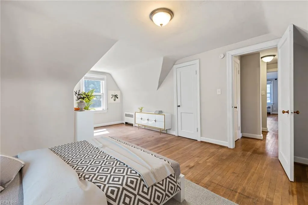 Norfolk, Virginia 23503, United States, 4 Bedrooms Bedrooms, ,2 BathroomsBathrooms,Residential,Pending,206433