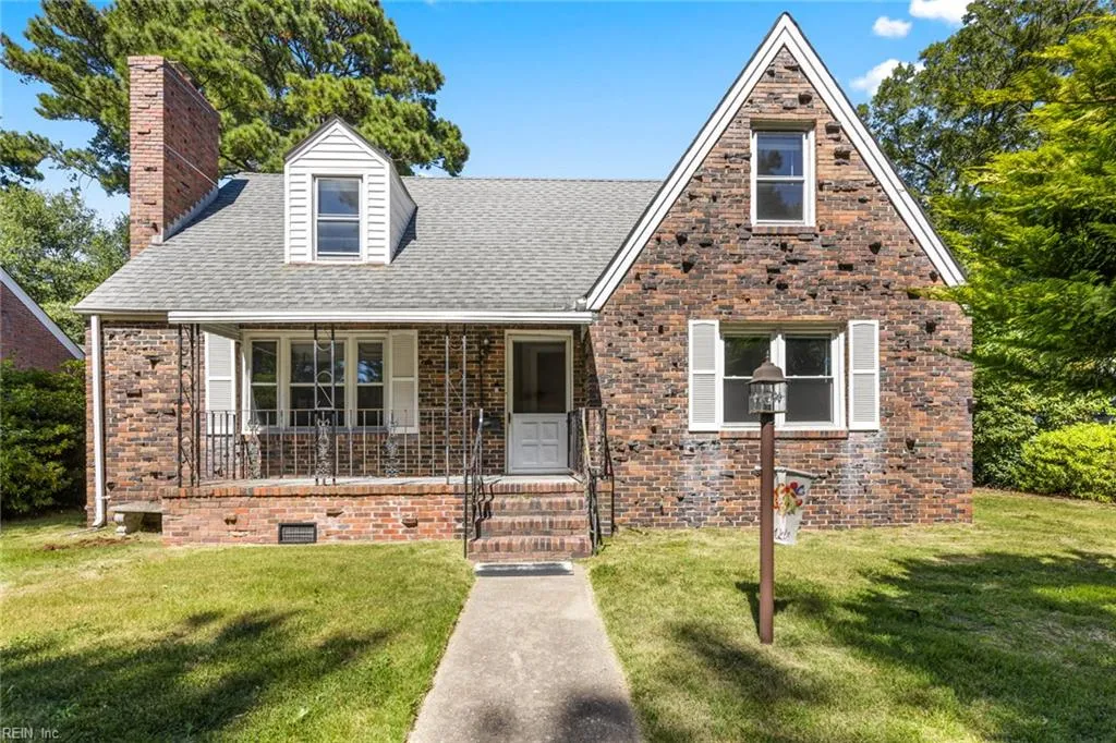 Norfolk, Virginia 23503, United States, 4 Bedrooms Bedrooms, ,2 BathroomsBathrooms,Residential,Pending,206433