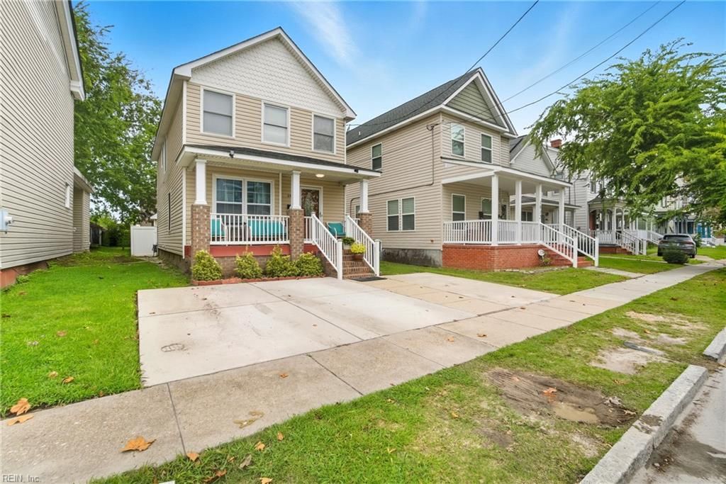 Photo of 1914 County Street, Portsmouth, VA 23704 (MLS # 10613455)