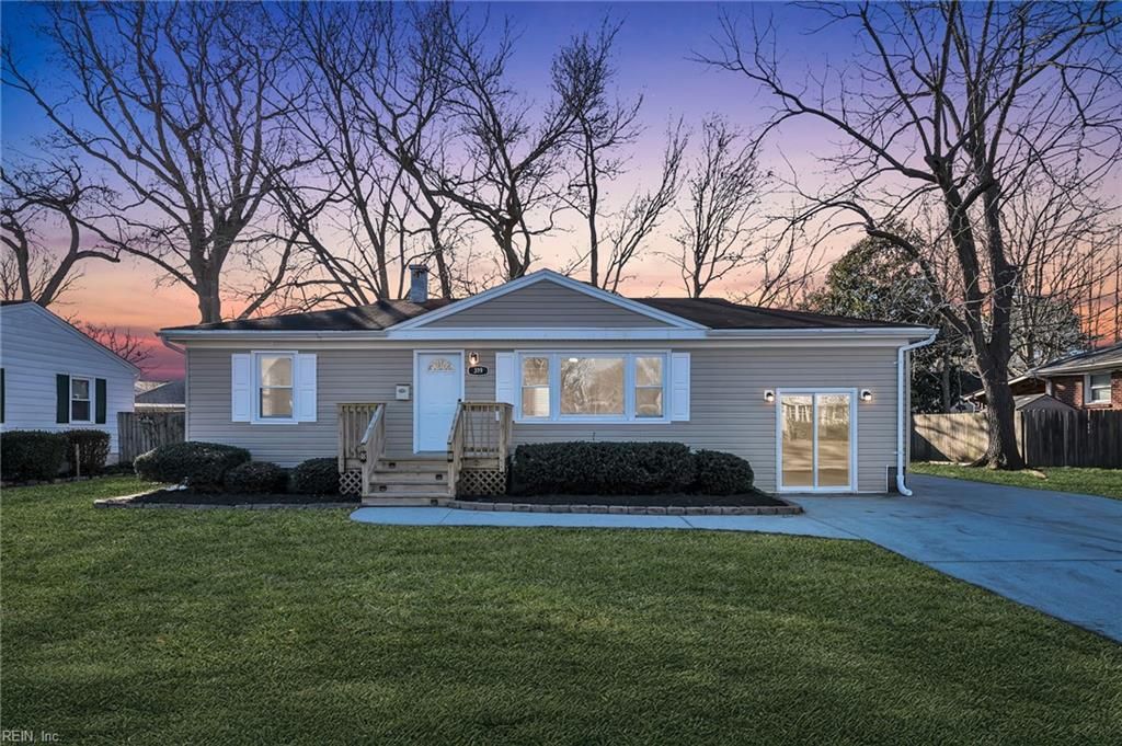 Photo of 319 Beck Street, Norfolk, VA 23503 (MLS # 10616811)