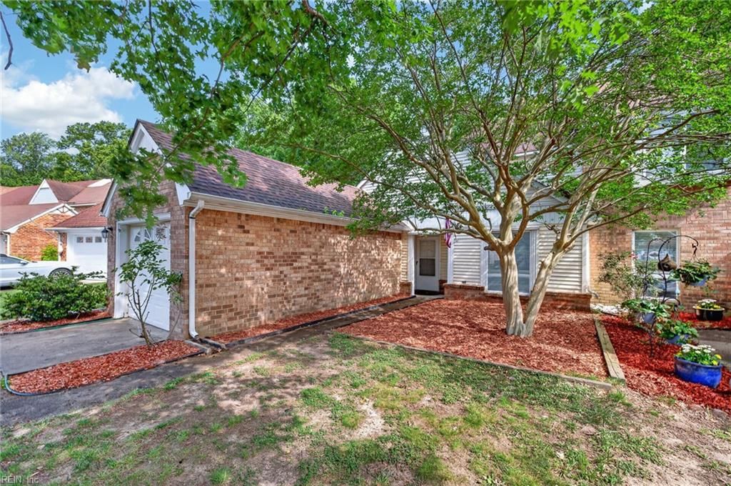 Photo of 4006 Oak Moss Court, Chesapeake, VA 23321 (MLS # 10637545)