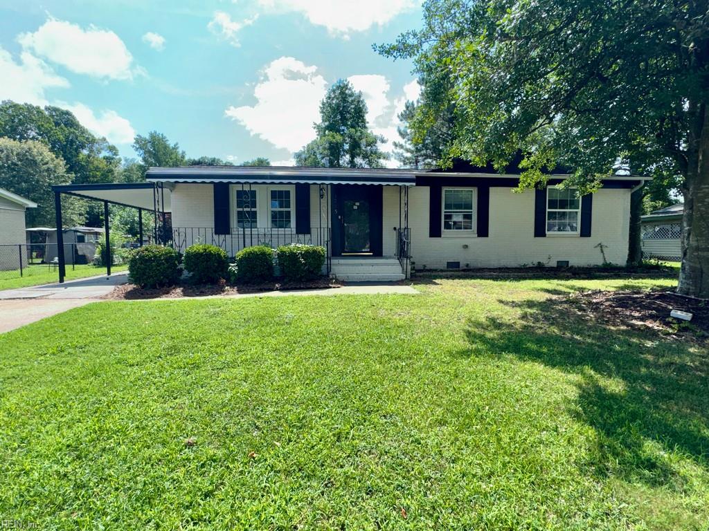 Photo of 1215 Lake Kennedy Drive, Suffolk, VA 23434 (MLS # 10650034)