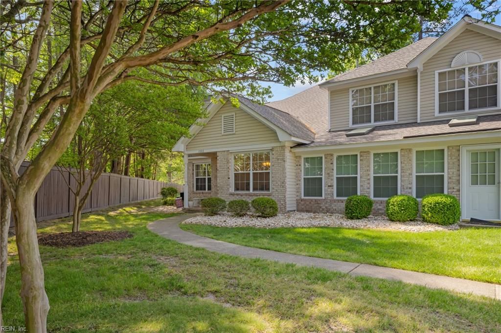 Photo of 1003 Island Quay, Newport News, VA 23602 (MLS # 10630453)