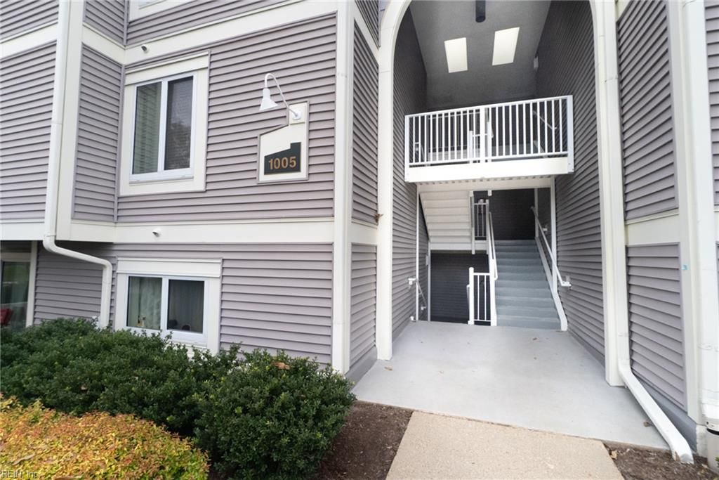 Photo of 1005 Autumn Woods Lane #105, Virginia Beach, VA 23454 (MLS # 10616592)