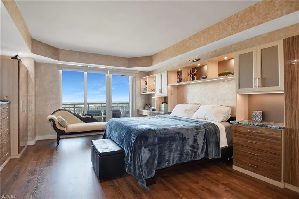 Virginia Beach, Virginia 23462, United States, 2 Bedrooms Bedrooms, ,3 BathroomsBathrooms,Residential,Active,38857