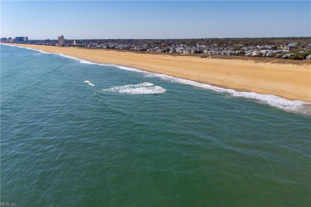 Virginia Beach, Virginia, 23451, United States, 3 Bedrooms Bedrooms, ,4 BathroomsBathrooms,Residential,Active,2028170