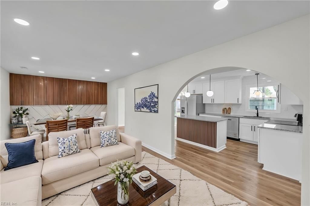 Photo of 962 Red Oak Circle, Newport News, VA 23608 (MLS # 10626414)