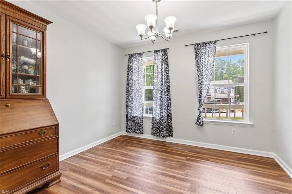 Franklin, Virginia 23851, United States, 4 Bedrooms Bedrooms, ,3 BathroomsBathrooms,Residential,Pending,132085