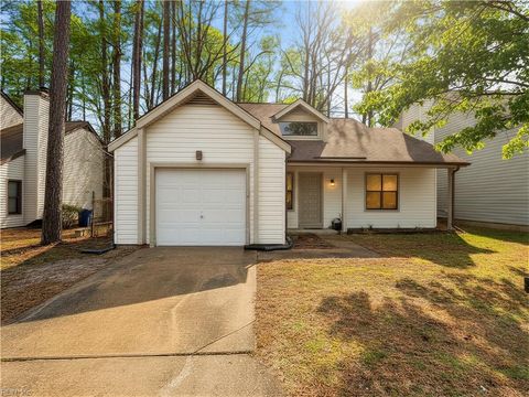 Photo of 721 Longleaf Lane, Newport News, VA 23608 (MLS # 10621272)