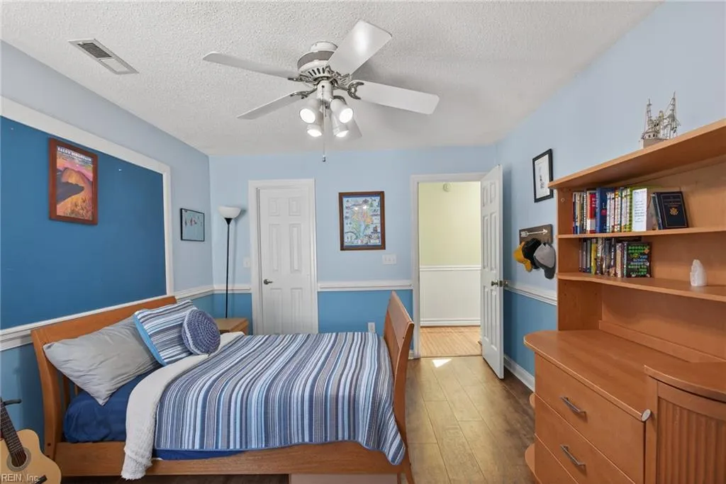 Virginia Beach, Virginia 23451, United States, 3 Bedrooms Bedrooms, ,3 BathroomsBathrooms,Residential,Active,204646