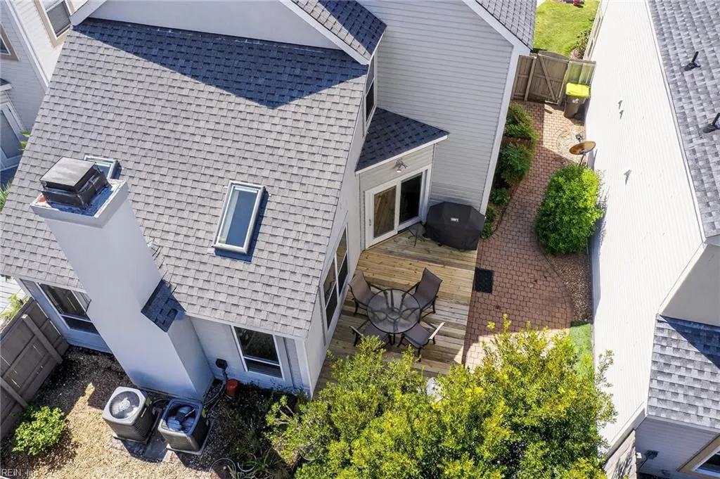 Virginia Beach, Virginia 23451, United States, 3 Bedrooms Bedrooms, ,3 BathroomsBathrooms,Residential,Active,204646