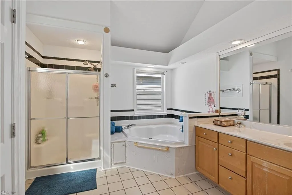 Virginia Beach, Virginia 23451, United States, 3 Bedrooms Bedrooms, ,3 BathroomsBathrooms,Residential,Active,204646