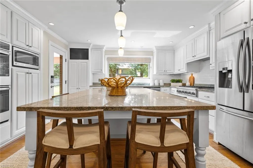 Virginia Beach, Virginia 23454, United States, 5 Bedrooms Bedrooms, ,6 BathroomsBathrooms,Residential,Active,178842