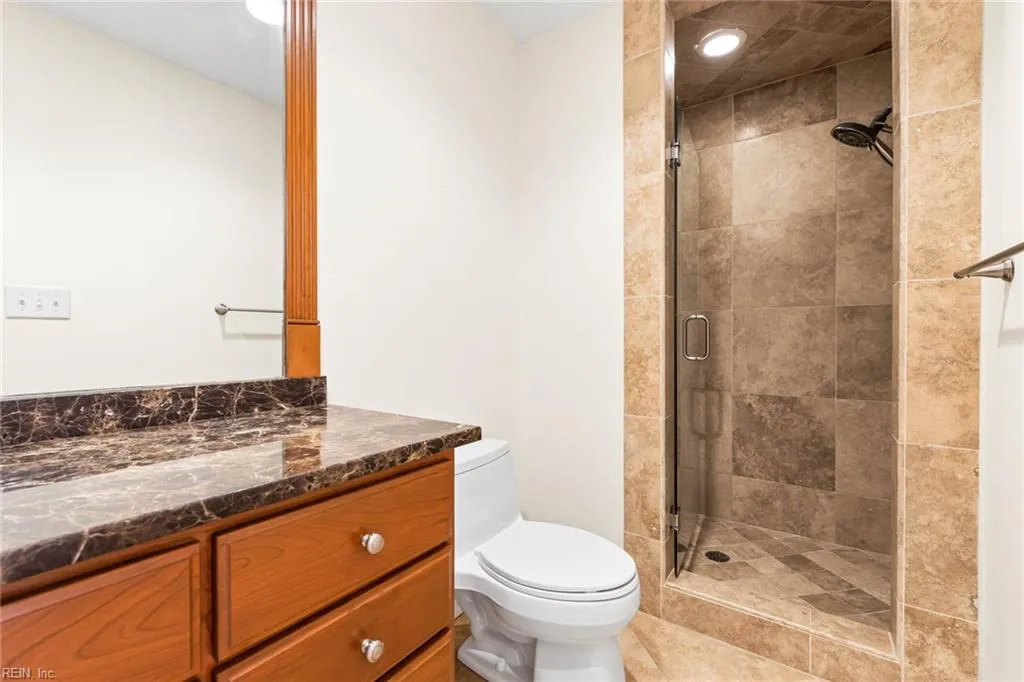 Virginia Beach, Virginia 23454, United States, 5 Bedrooms Bedrooms, ,6 BathroomsBathrooms,Residential,Active,178842