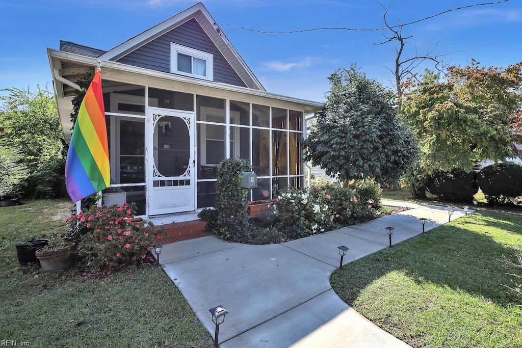 Photo of 12 N Juniper Street, Hampton, VA 23669 (MLS # 10613232)