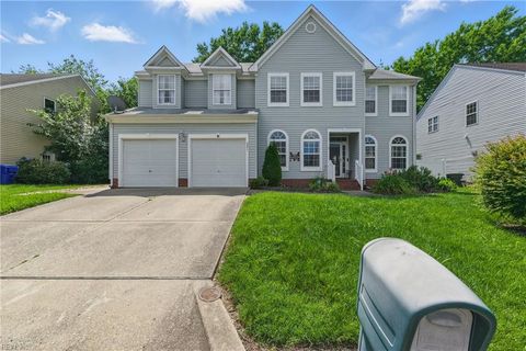 221 Woodburne LN Newport News VA 23602