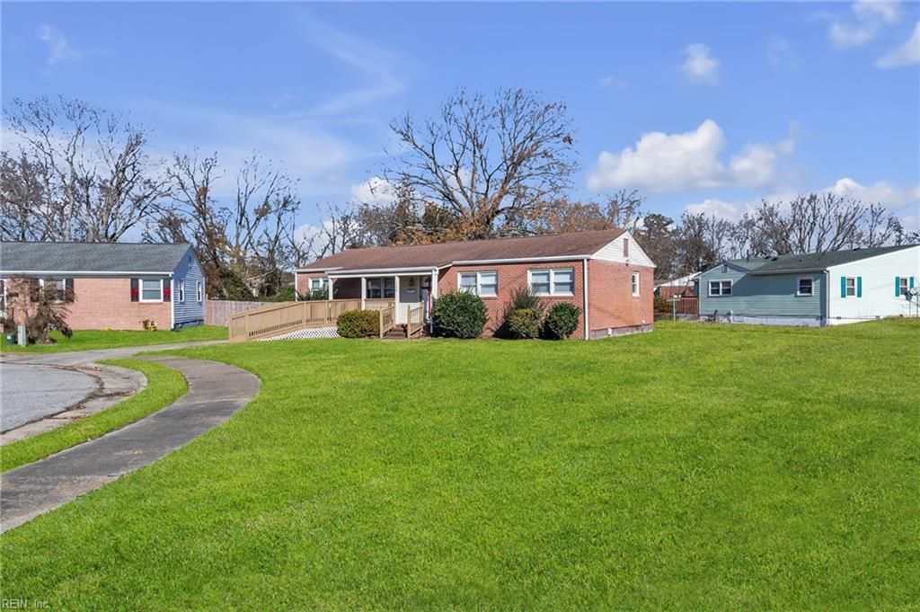 Photo of 126 Bowen Drive, Hampton, VA 23666 (MLS # 10613561)