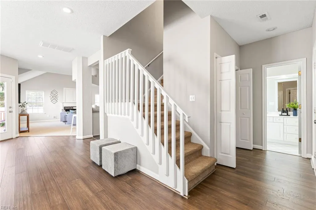 Virginia Beach, Virginia 23451, United States, 4 Bedrooms Bedrooms, ,3 BathroomsBathrooms,Residential,Active,106467